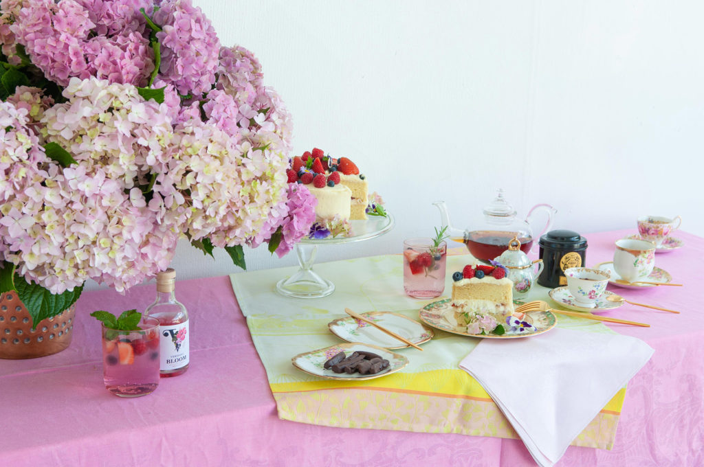 tables-cape, pink, hydrangeas, tea